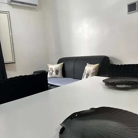 Sister House Apartment *