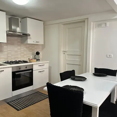 Apartment Sister House